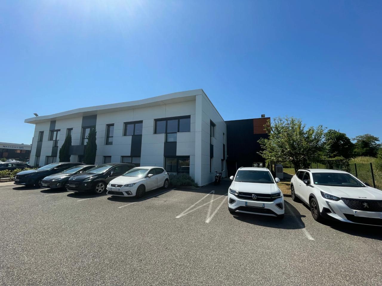 Local d'activité Saint-Priest 2100m² Vente local d'activité Saint-Priest Rhône OVACT2534146 0